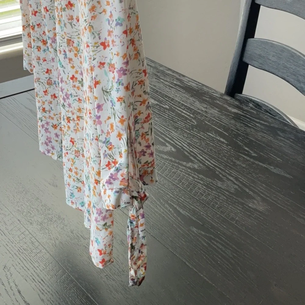 Rose & Thyme Floral Top - Picture 6 of 12
